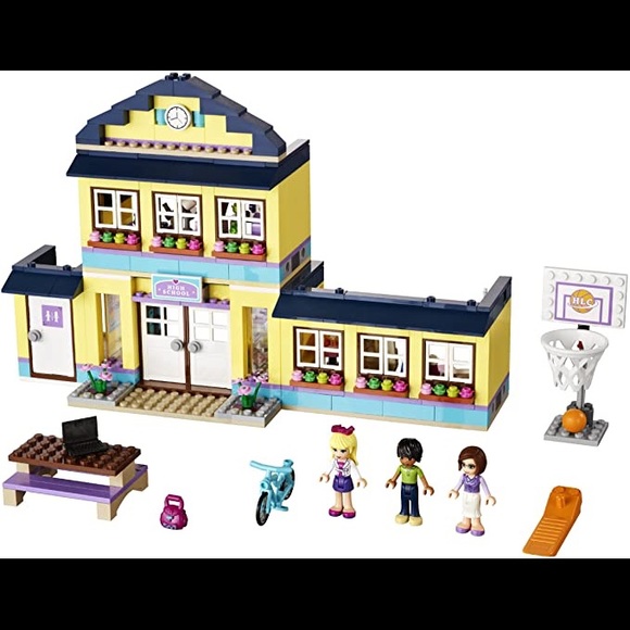 Lego Friends Heartlake High! Collectors Set! - Picture 6 of 6